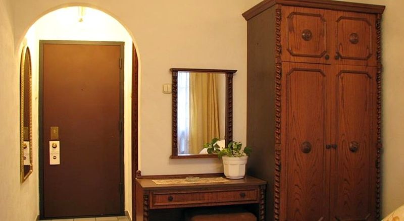 Aparthotel Happy